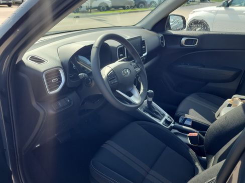New 2026 Hyundai Venue SEL FWD image 18