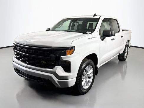 Used 2022 Chevrolet Silverado 1500 Custom RWD image 4