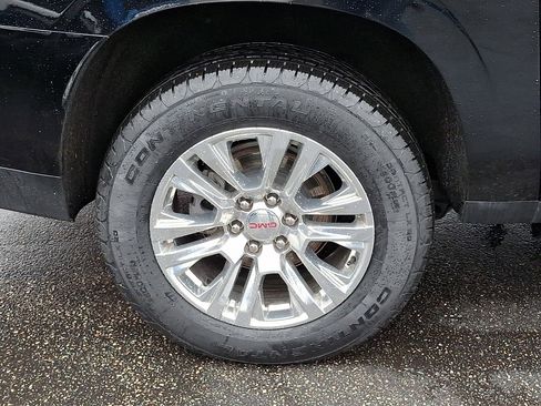 Certified 2024 GMC Yukon XL Denali image 9