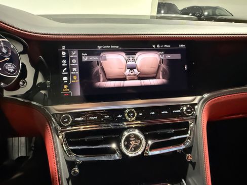 Used 2024 Bentley Flying Spur V8 AWD/4WD image 50