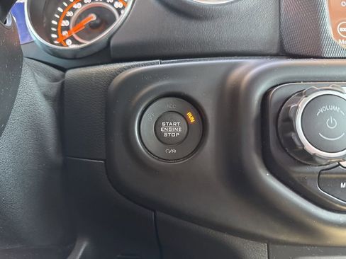 Used 2021 Jeep Gladiator Overland w/ Popular Equipment Package image 15