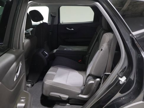 Used 2025 Chevrolet Blazer LT AWD/4WD image 17