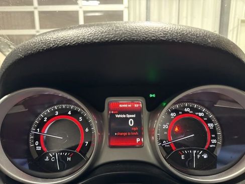 Used 2020 Dodge Journey SE w/ SE Popular Equipment Group image 6