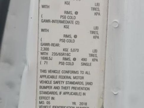 Used 2018 Ford Transit 150 XL image 4