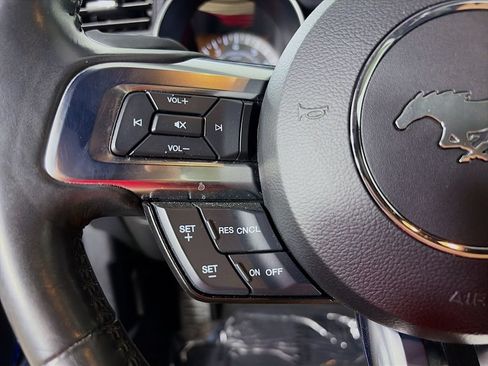 Used 2022 Ford Mustang GT RWD image 14
