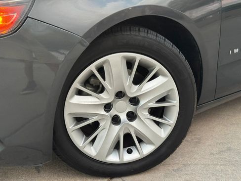 Used 2015 Chevrolet Impala LS FWD image 53