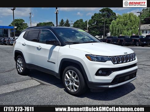 Used 2025 Jeep Compass Limited AWD/4WD image 1
