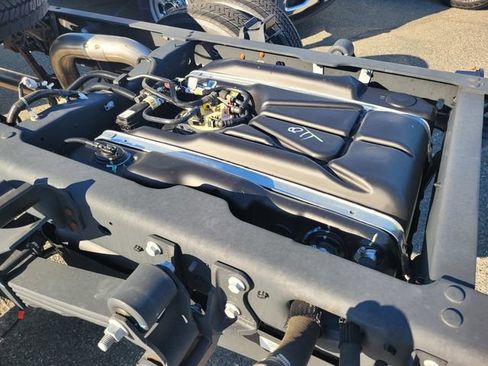 New 2025 Ford F550 4x4 SuperCab Super Duty image 14