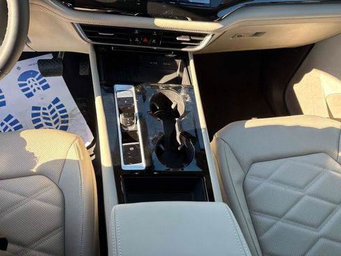 New 2026 Volkswagen Atlas SE image 24