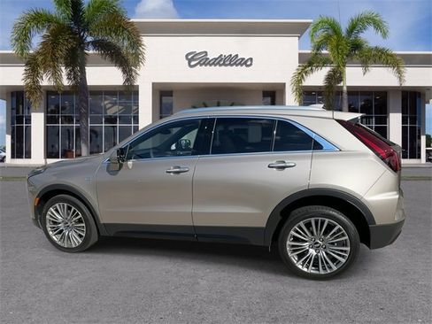 Certified 2024 Cadillac XT4 Premium Luxury image 9