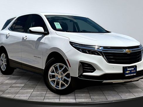 Used 2024 Chevrolet Equinox LT FWD image 4