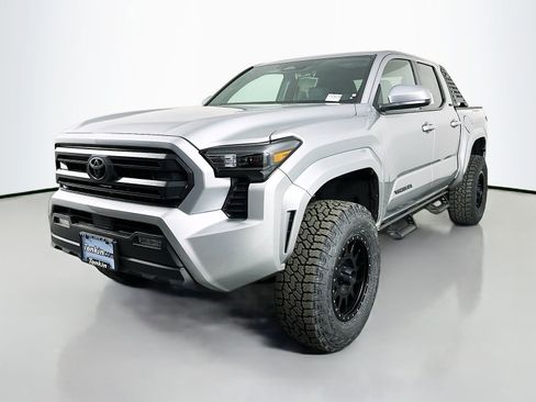 New 2025 Toyota Tacoma SR5 AWD/4WD image 3