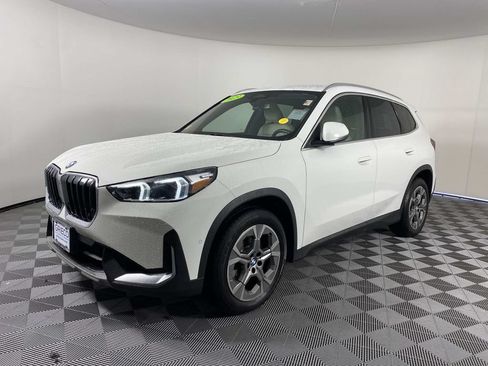 Used 2023 BMW X1 xDrive28i w/ Convenience Package AWD/4WD image 4