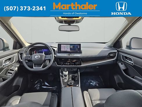 Used 2026 Nissan Rogue Platinum w/ Platinum Premium Package AWD/4WD image 22