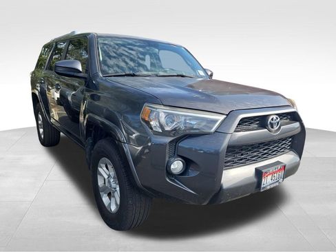 Used 2015 Toyota 4Runner SR5 AWD/4WD image 1