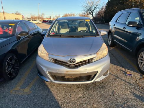 Used 2013 Toyota Yaris LE image 5