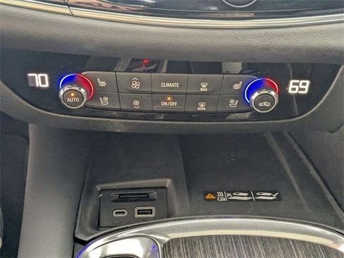 Used 2023 Buick Enclave Avenir w/ Avenir Technology Package image 23