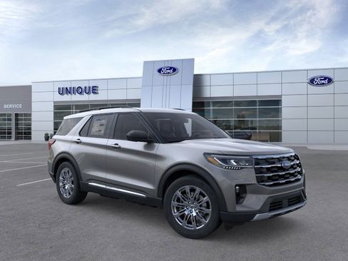 New 2025 Ford Explorer Active w/ Active Comfort Package image 7