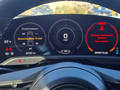 Used 2020 Porsche Taycan Turbo S image 25