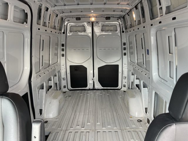 Used 2024 Mercedes-Benz Sprinter 2500 w/ Acoustic Package image 12