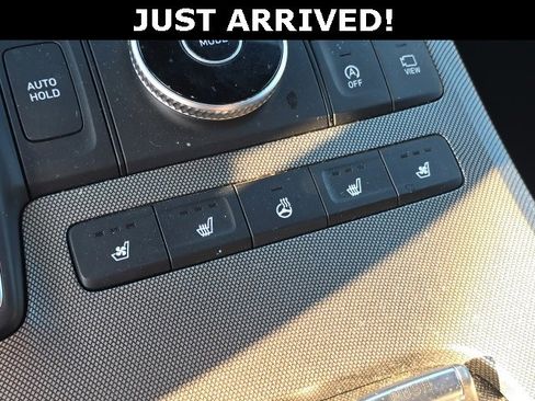 Used 2022 Hyundai Palisade Calligraphy image 24