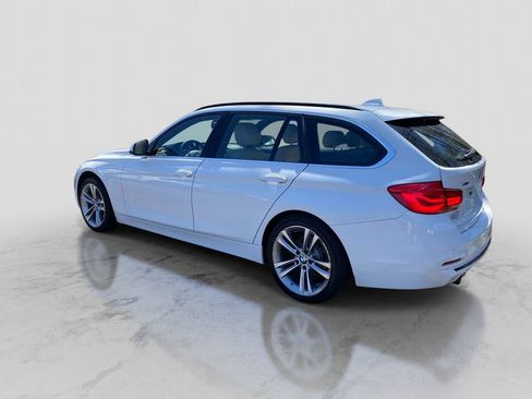 Used 2017 BMW 328d xDrive Wagon AWD/4WD image 3