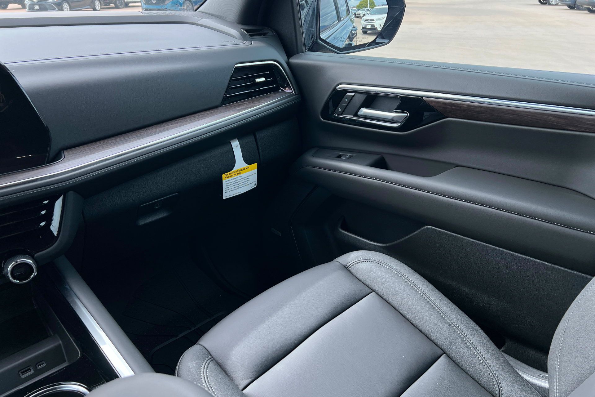 New 2026 Chevrolet Tahoe LT w/ Comfort Package AWD/4WD image 11