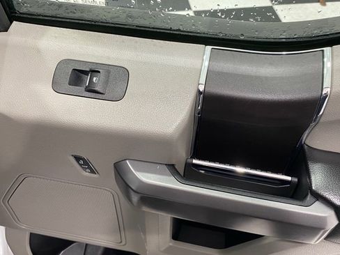 Used 2019 Ford F150 XLT image 22