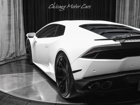 Used 2016 Lamborghini Huracan LP 610-4 Avio AWD/4WD image 27
