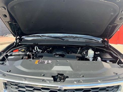 Used 2019 Chevrolet Tahoe LT AWD/4WD image 32