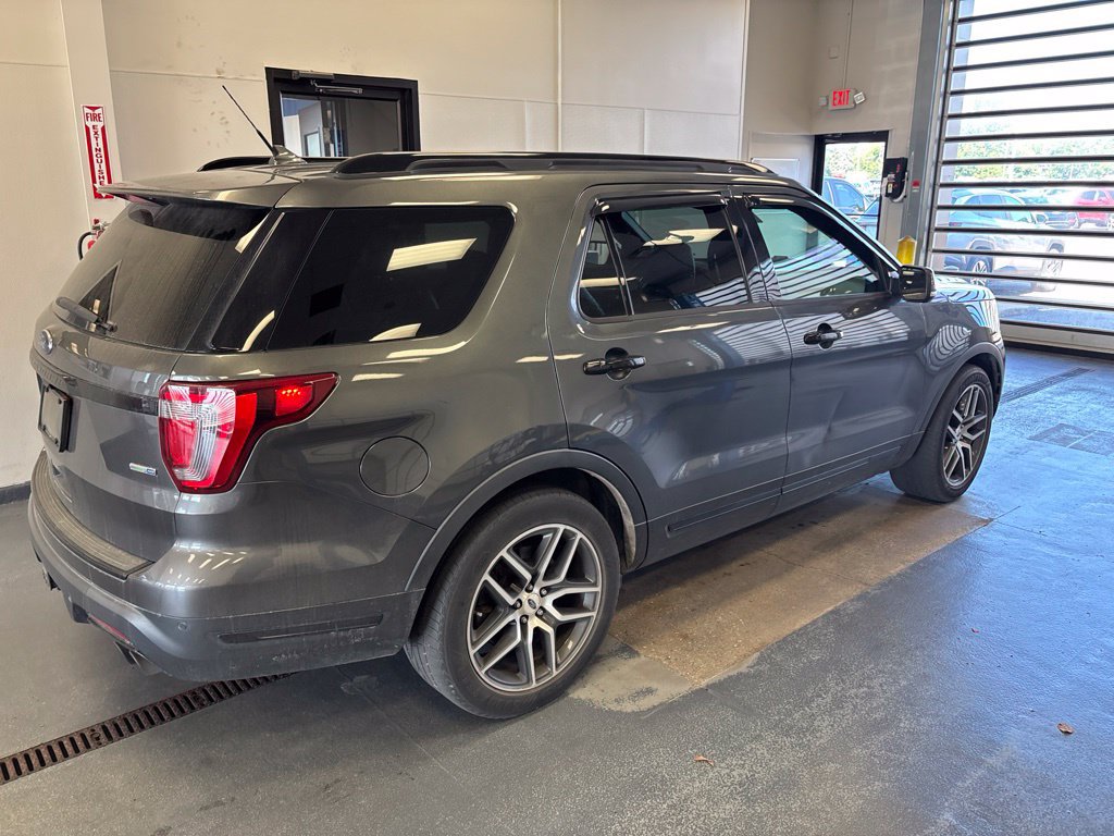 Used 2018 Ford Explorer Sport w/ Equipment Group 401A AWD/4WD image 9