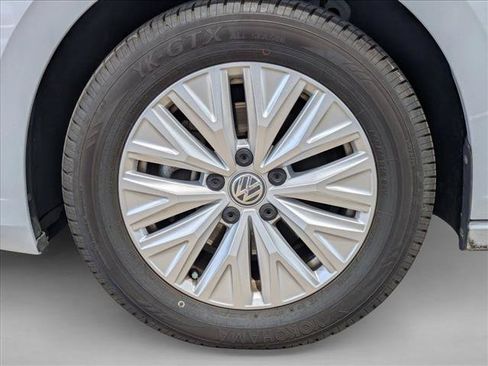 Used 2019 Volkswagen Jetta FWD image 9