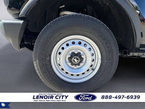 New 2025 Ford Bronco 4-Door image 9