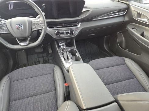 Certified 2024 Buick Envista Preferred w/ Convenience I Package image 30