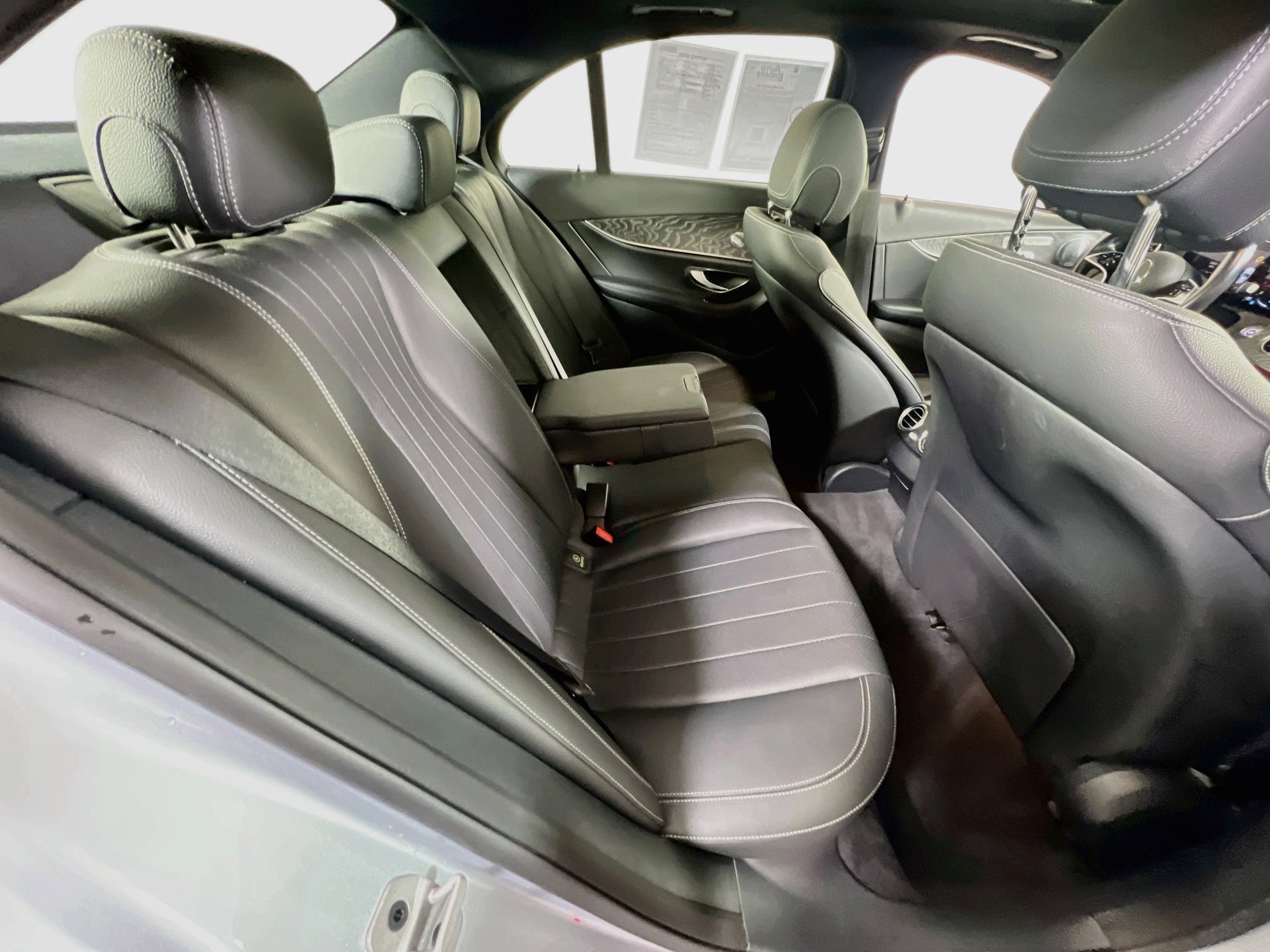 Used 2021 Mercedes-Benz E 350 4MATIC Sedan image 28