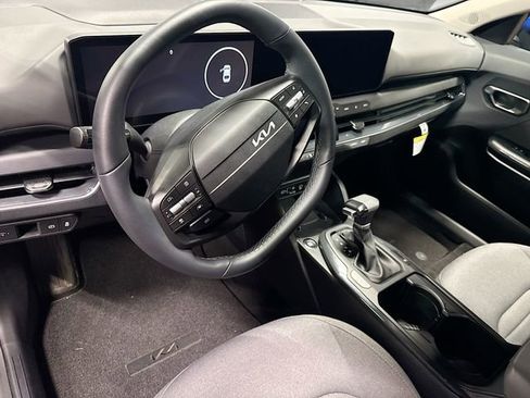 Used 2025 Kia K4 EX image 9
