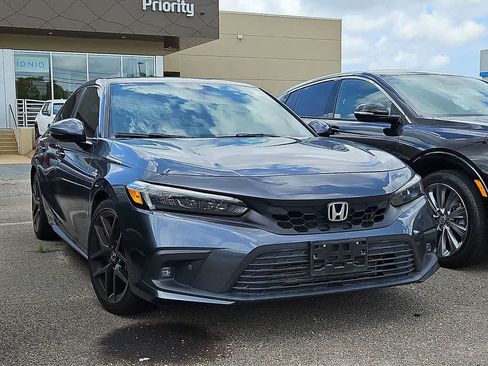 Used 2023 Honda Civic Sport Touring image 2