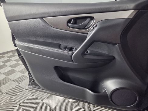 Used 2022 Nissan Rogue Sport S FWD image 20