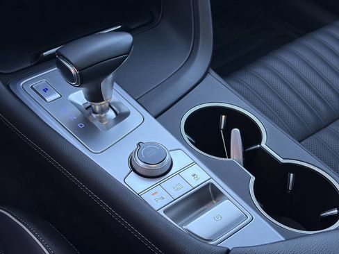 Used 2021 Genesis G70 3.3T image 38