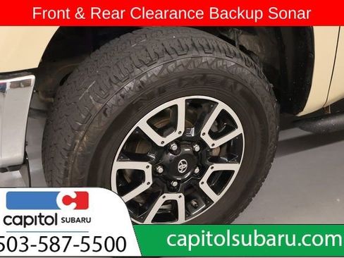Used 2020 Toyota Tundra Limited w/ Limited Premium Package AWD/4WD image 9