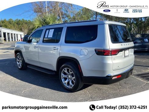 Used 2022 Jeep Wagoneer Series II image 6