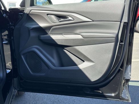 New 2026 Chevrolet Equinox EV LT image 25