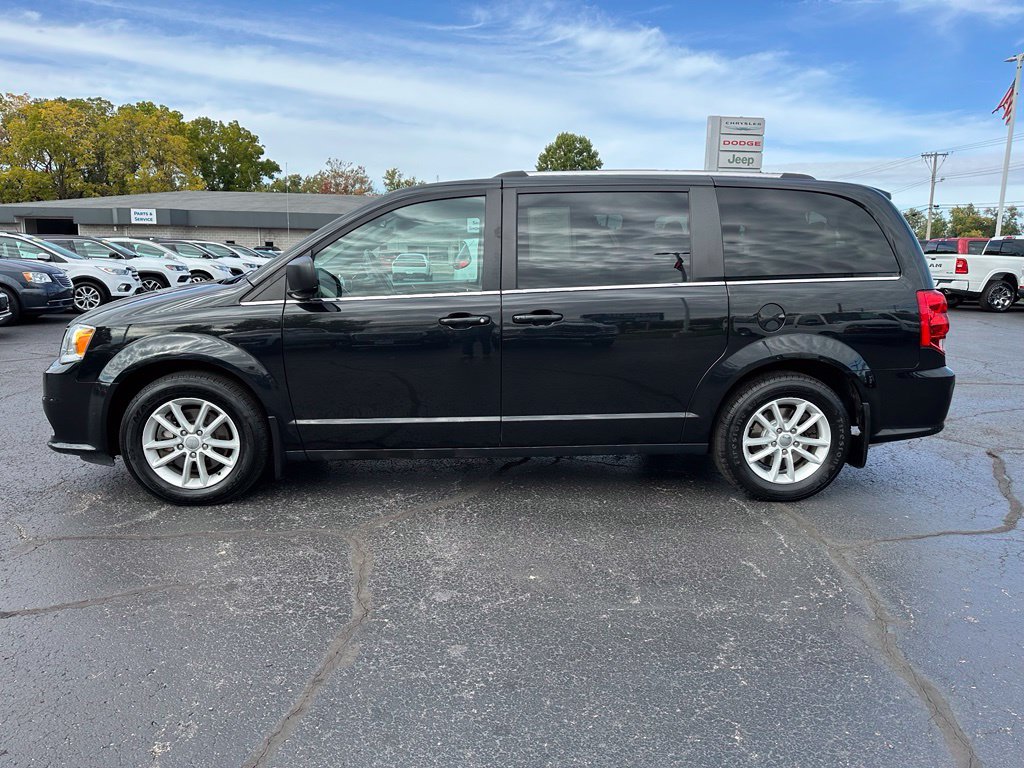 Used 2019 Dodge Grand Caravan SXT w/ Mopar Premium Addition Group FWD image 6