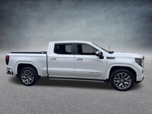 Used 2025 GMC Sierra 1500 Denali w/ Denali Reserve Package AWD/4WD image 5