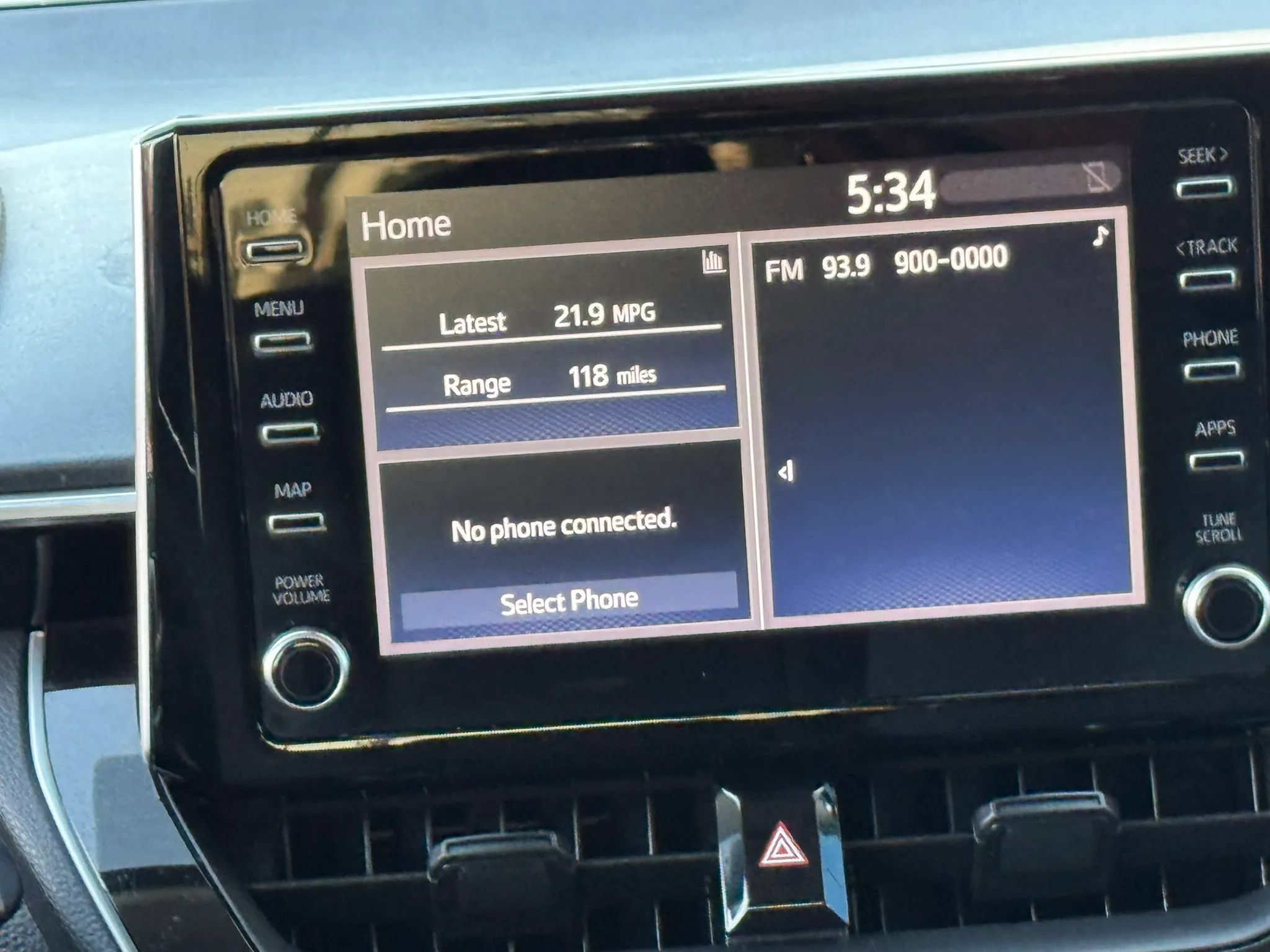 Used 2020 Toyota Corolla LE FWD image 5