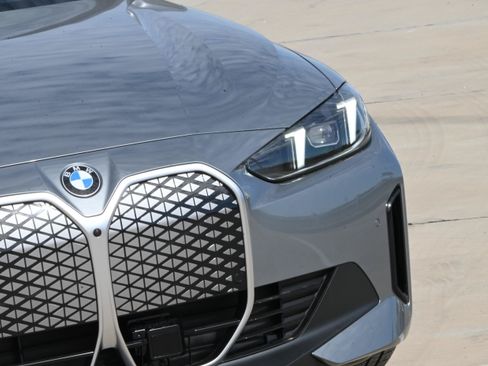 Used 2026 BMW i4 xDrive40i w/ Premium Package AWD/4WD image 6