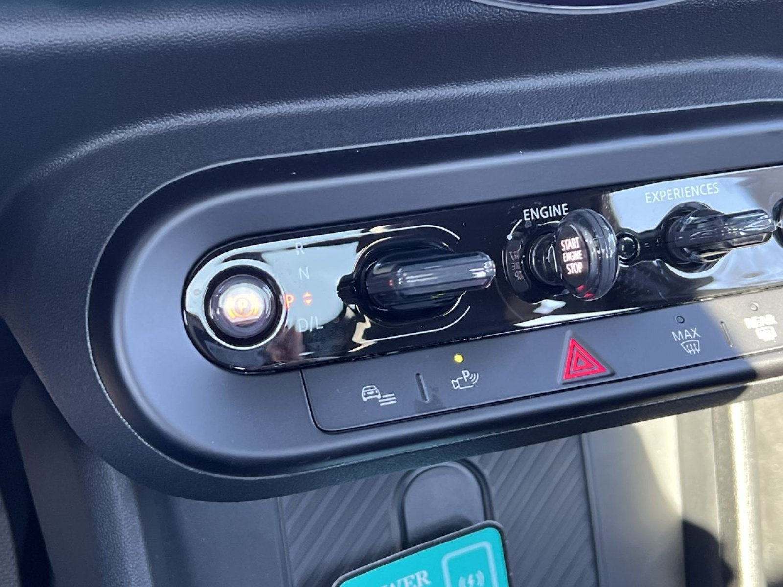 New 2026 MINI Cooper 2-Door Hardtop FWD image 19