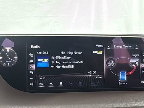 Used 2021 Lexus ES 300h w/ Premium Package image 22