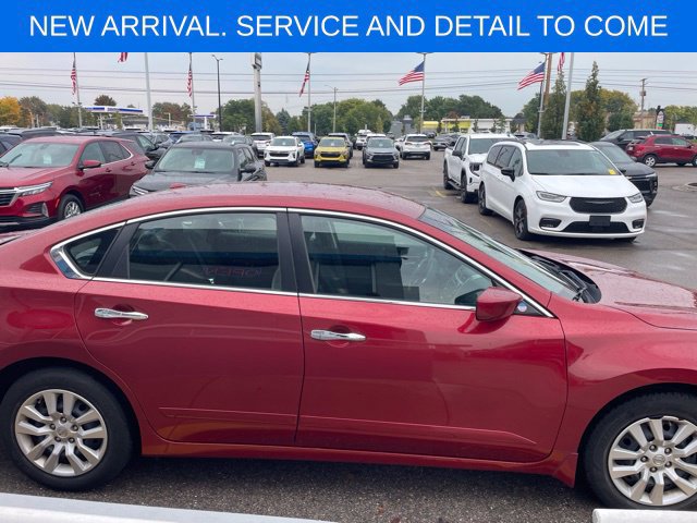 Used 2014 Nissan Altima 2.5 S w/ Display Audio Package FWD image 22