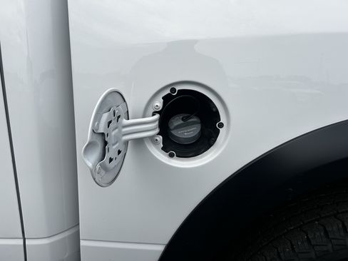 Used 2024 RAM 1500 Warlock AWD/4WD image 25